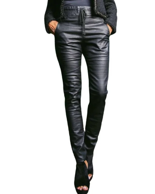 women's cropped trousers -Shely Pant In Black Vegan