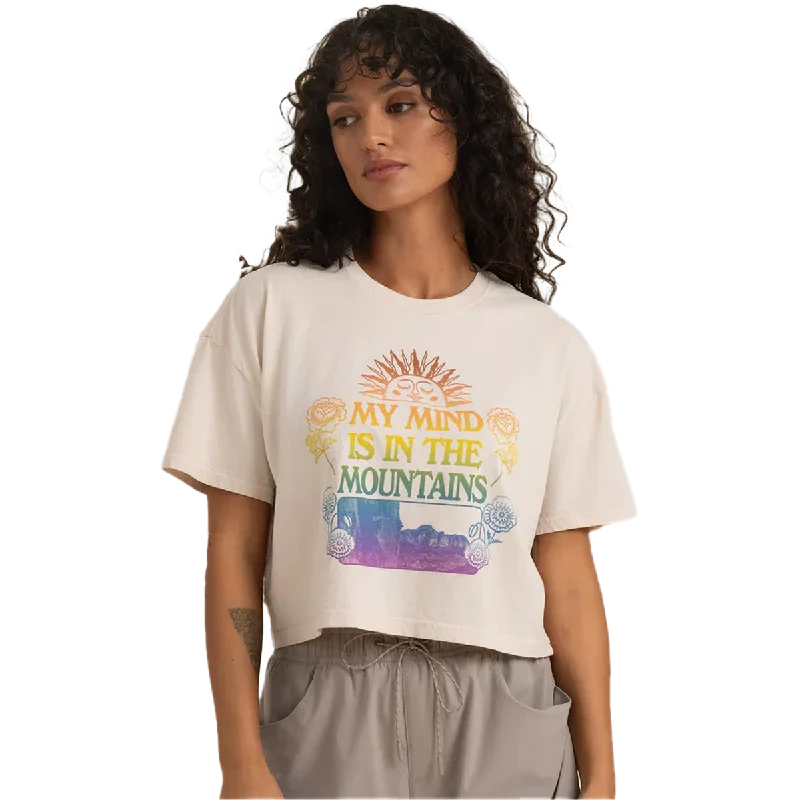 women's layered tops -Women Mountian Cropped Boxy Tee