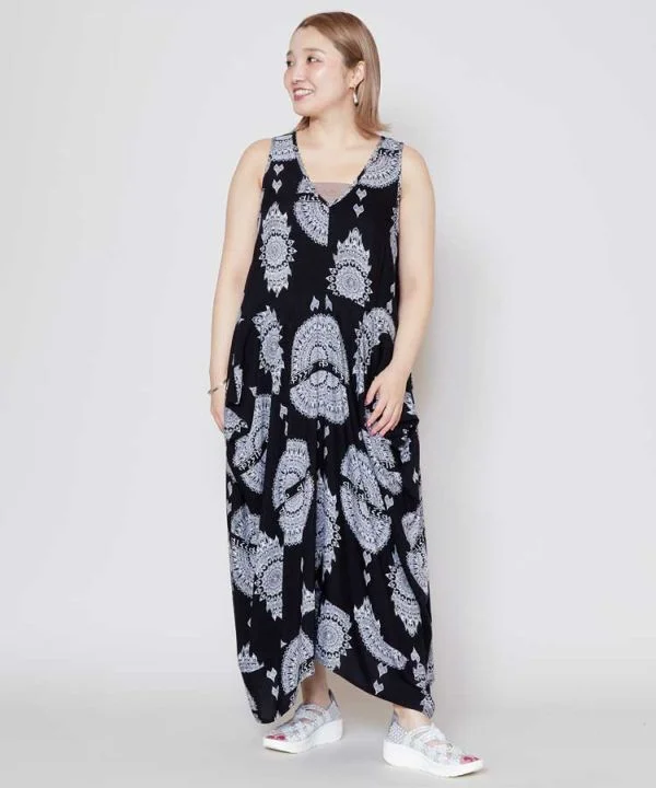 women's two-tone cocktail dress -AMINA x VORRUK Dress